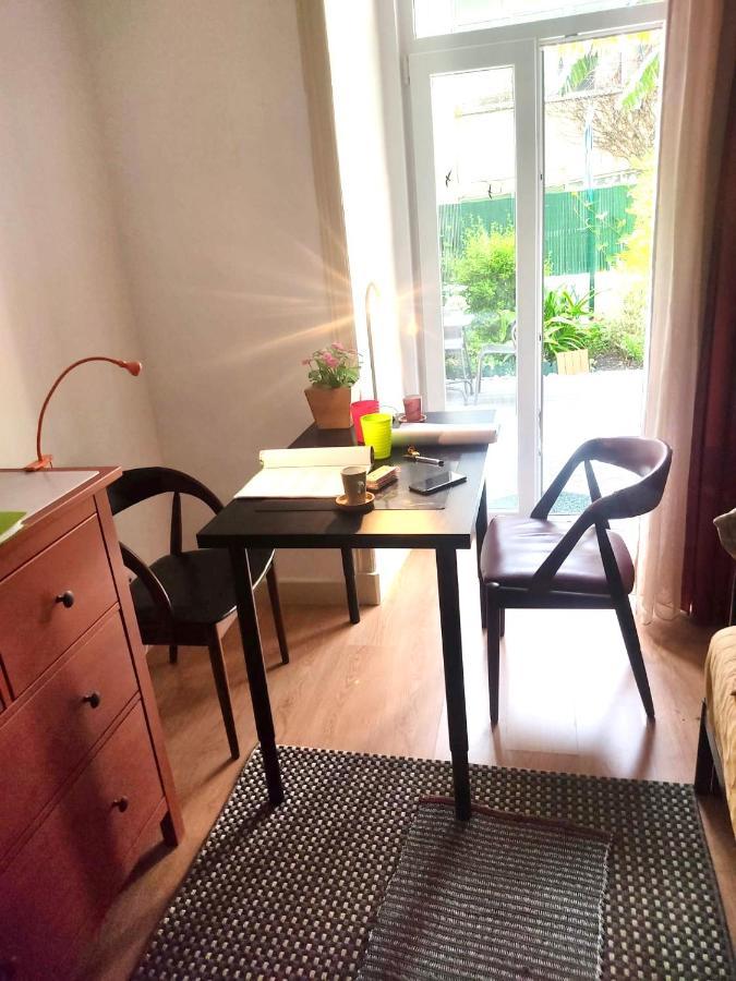 Sunny Orange Garden Apartment In Central 리스본 외부 사진