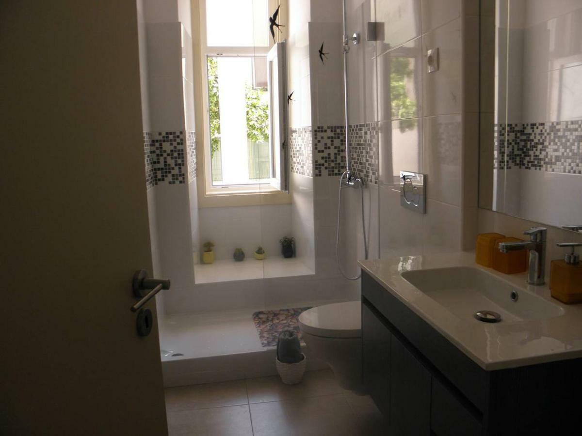 Sunny Orange Garden Apartment In Central 리스본 외부 사진
