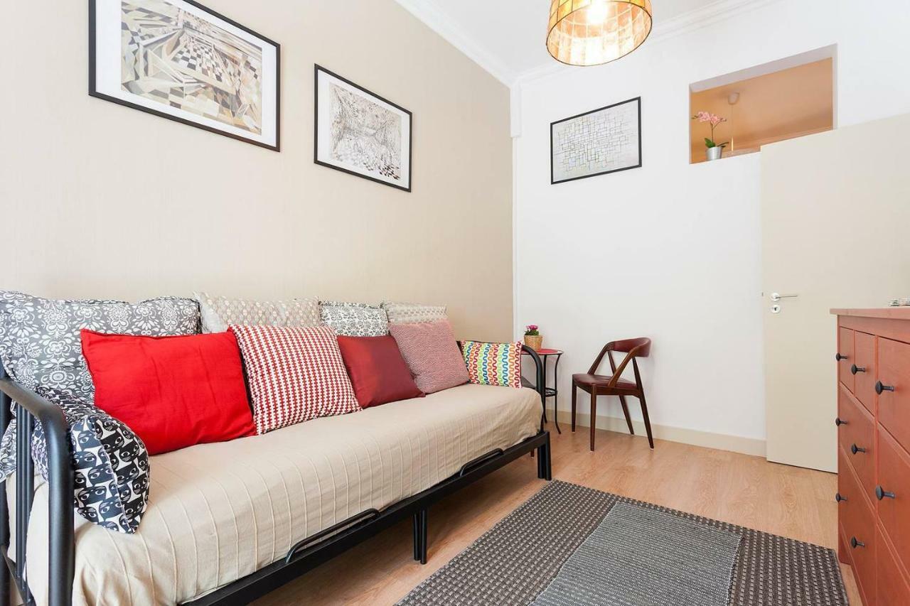 Sunny Orange Garden Apartment In Central 리스본 외부 사진