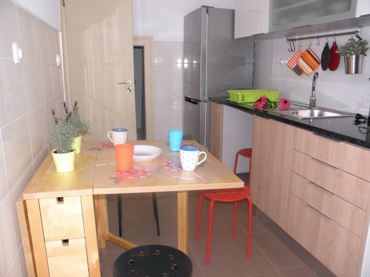 Sunny Orange Garden Apartment In Central 리스본 외부 사진