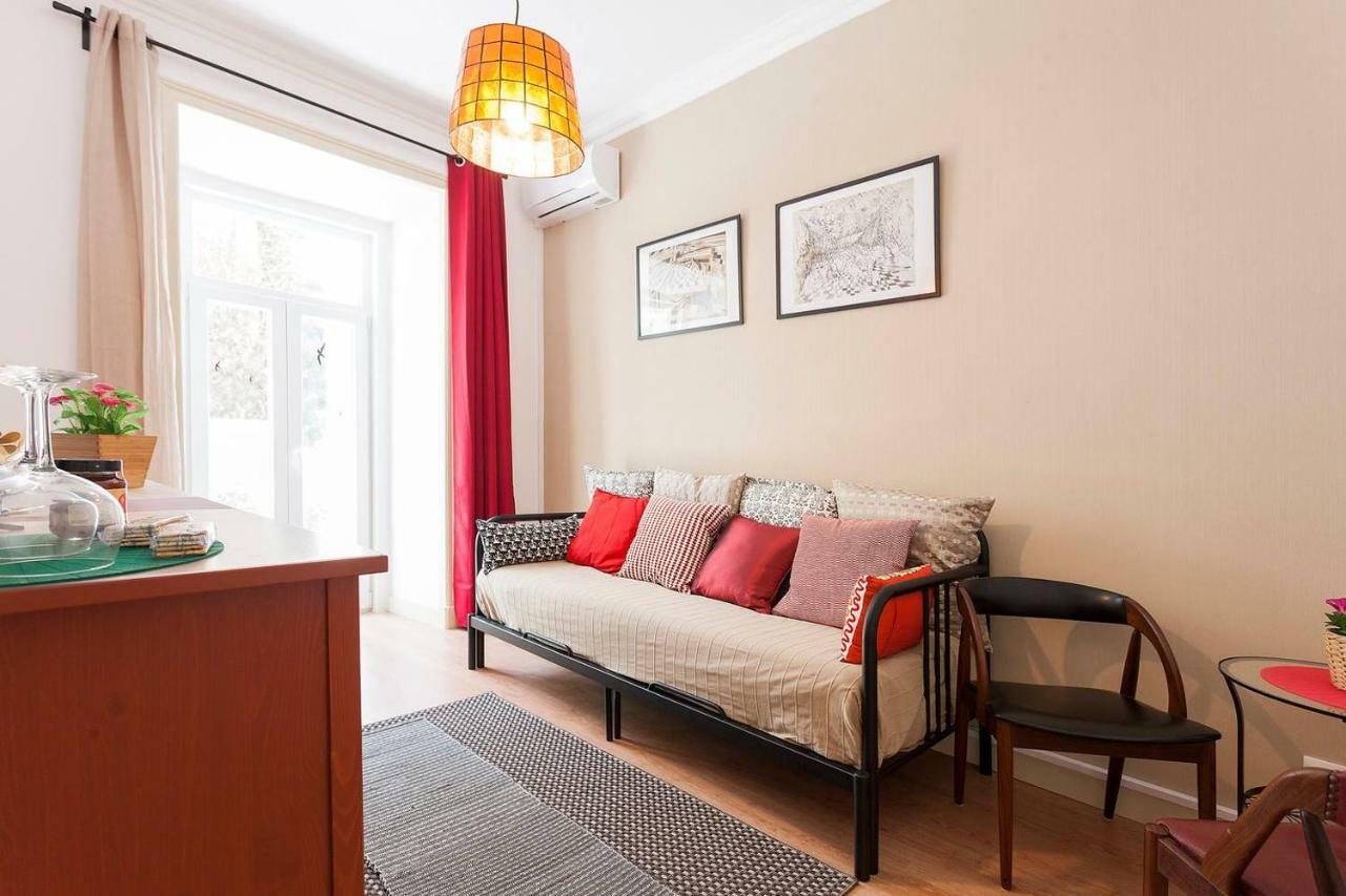 Sunny Orange Garden Apartment In Central 리스본 외부 사진