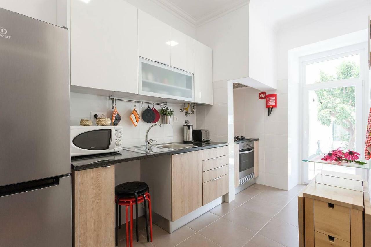 Sunny Orange Garden Apartment In Central 리스본 외부 사진